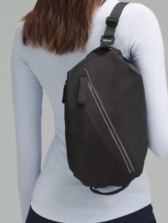 lululemon athletica Handbags - NWT Lululemon Fast Track Bag 2.0 10L (Black)